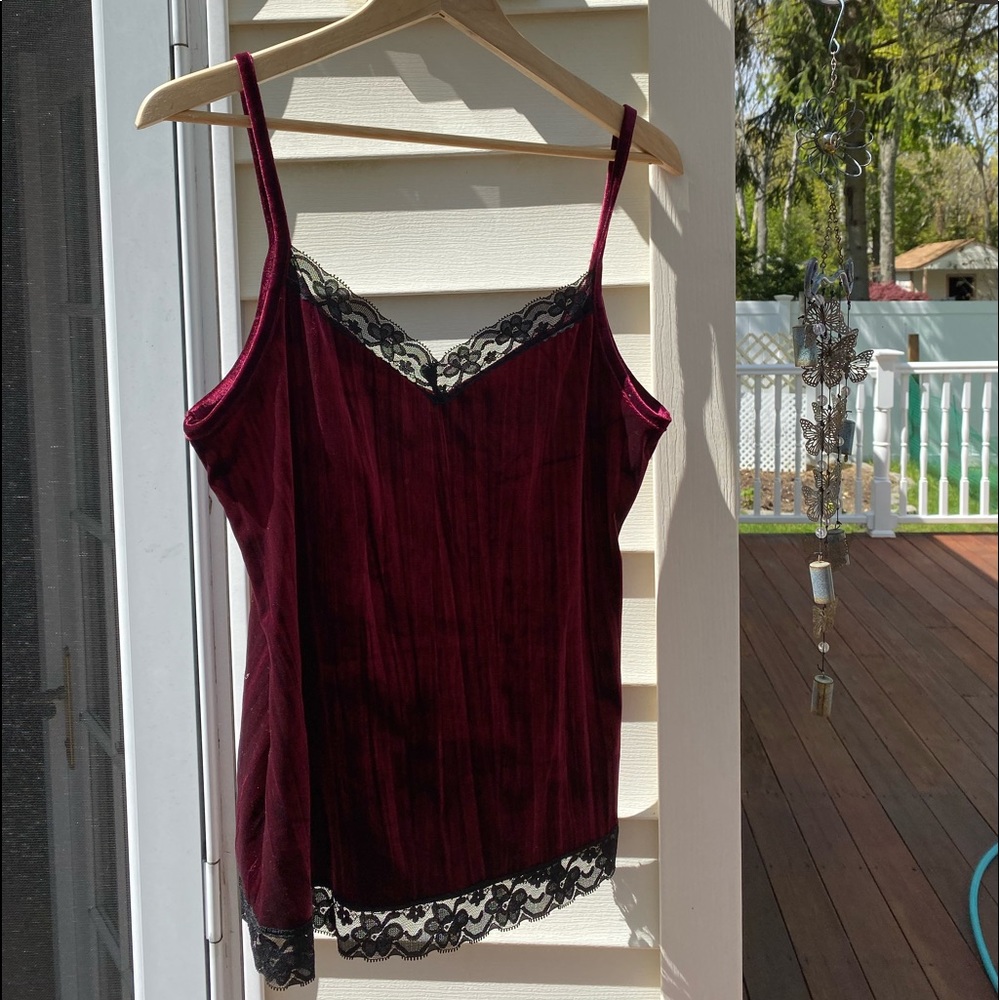 No boundaries velvet and lace tank top XL